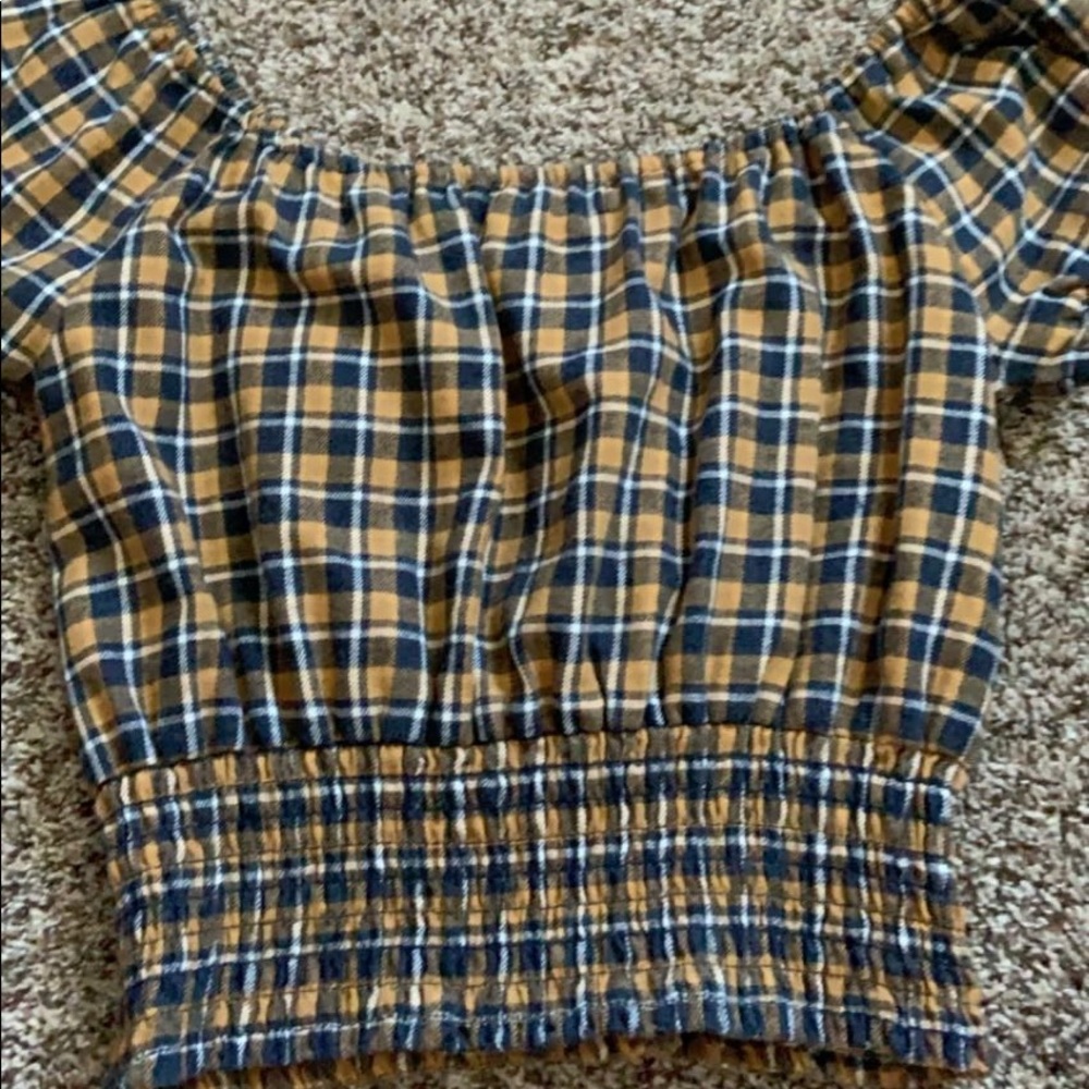 Medium checker print Aeropostale crop top